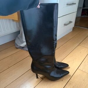 Elegant Black Heeled Boots for Women